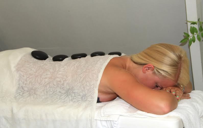 hotstone massage Beauty Center de Terp Hoogeveen