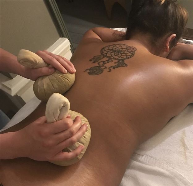 kruiden stempel massage Hoogeveen